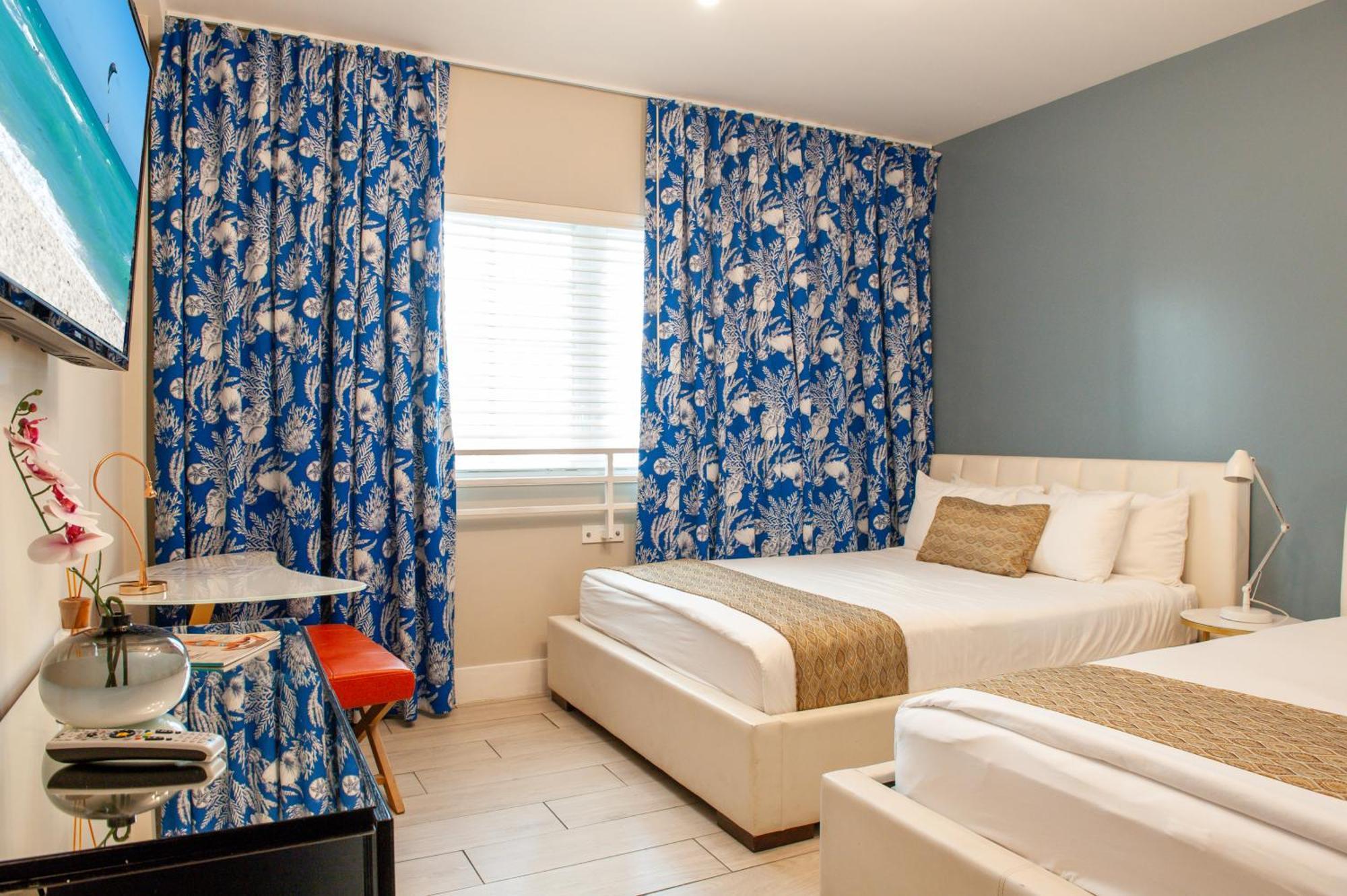 Oceanside Hotel And Suites Miami Beach Exterior photo